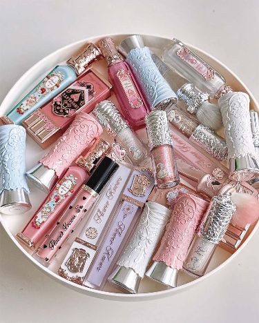 حجم دهنده لب